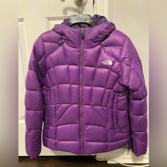 The North Face Down Puffer Jacket Purple Medium size
NWOT - Picture 2 of 7